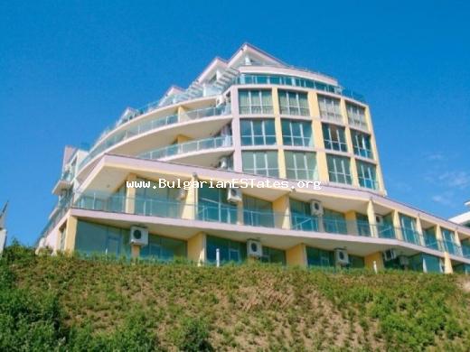 Hotel "BELVEDERE" just 5 minutes from the old town,Nessebar - 50 m from the beach.