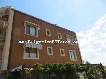 Fully furnished studio for sale located at the seaside town of Chernomorets, Sozopol municipality, Bulgaria.