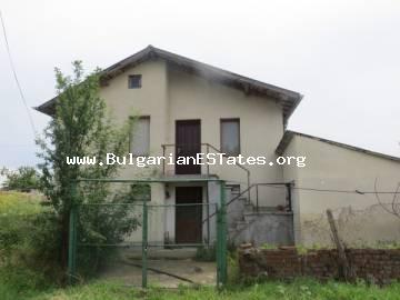 Two-storey house is for sale in the village of Trastikovo, in 18 km from Burgas.