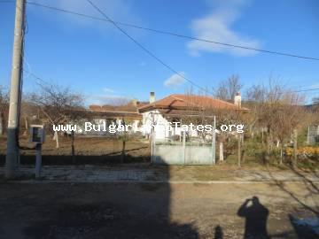 For sale is a one-storey renovated house in the village of Gilyovtsa, 14 km from Sunny Beach and 25 km from Bourgas.