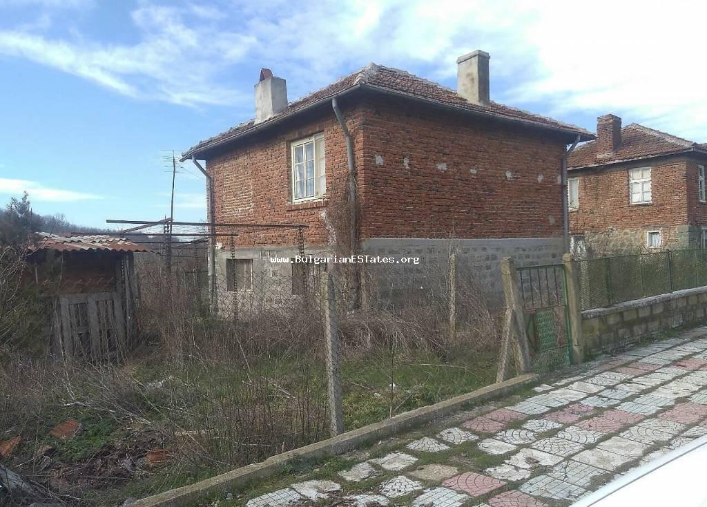 A solid house with a nice private yard in the village of Novo Panicharevo is offered for sale, 17 km from the sea and the town of Primorsko and 28 km from the city of Bourgas.