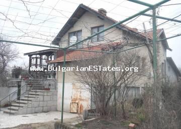 For sale is a massive three-storey house in the town of Kableshkovo, 20 km away from the city of Bourgas.