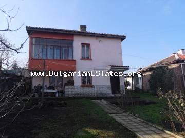 We offer for sale a solid two-storey house in the town of Sredets, just 25 km from Burgas and the sea.