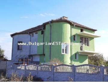 We offer for sale a new house in which no one has lived so far! The house is waiting for its first owners! In the village of Trastikovo, just 15 km from the city of Burgas and the sea.