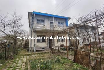 A large two-storey house is for sale in the village of Drachevo, 25 km from Bourgas and the sea.