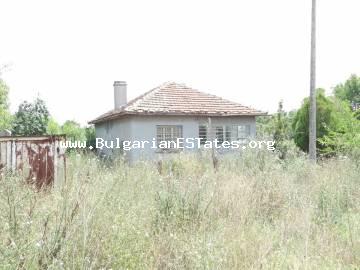 Buy an affordable old house with a large yard in the village of Zagortsi, just 40 km from the city of Burgas and the sea, 10 km from the city of Sredets, Bulgaria.