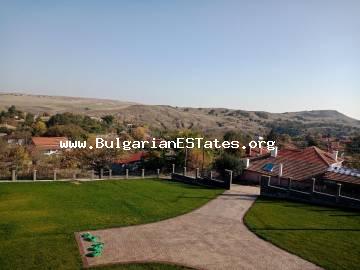 For sale is a new two-storey house with a swimming pool and a large courtyard in an ecologically clean area, just 3 km from the town of Aytos, 35 km from the city of Burgas and the sea!!!