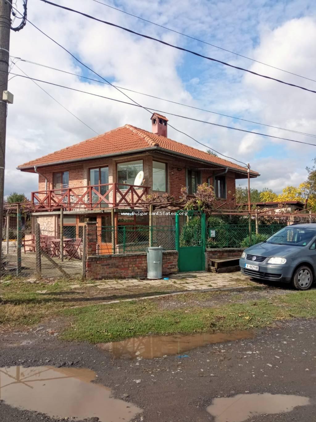 For sale is a large house in the suburb of Burgas in the village of Livada, 20 km from the city and the sea in the centre of the village near the store.
