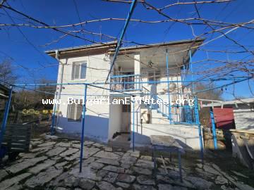 We offer for sale a renovated two-storey house in the village of Zornitsa, only 46 km from the city of Burgas and the sea!! Renovated house 46 km from the sea, Bulgaria!