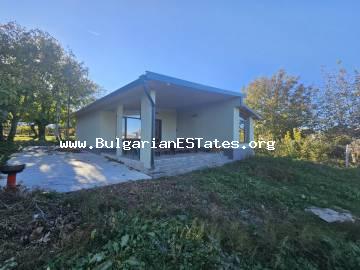 Bulgarian properties! House for sale in the village of Alexandrovo, only 10 km from the sea and the resort of Sunny Beach, region of Burgas, Bulgaria!