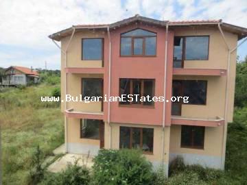 House for sale in Bulgaria. We would like to bring to your attention new three-storey house for sale – family hotel – in the village of Velika, only 3 km from the seaside resort of Lozenets and the sea.