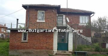 Affordable house is for sale in the village of Voden, 500 meters from the beautiful lake Malko Sharkovo.