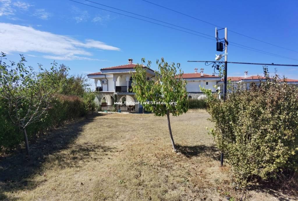 For sale is a new, detached two-storey house in a beautiful complex with a swimming pool in the village of Kosharitsa, just 7 km from Sunny Beach resort and the sea, 35 km from the city of Burgas, Bulgaria!