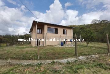 For sale is a renovated house in Strandzha mountains, only 22 km from the sea and the town of Tsarevo, 90 km from Burgas, Bulgaria!!!