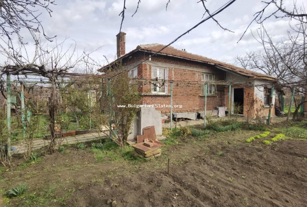 Affordable house for sale in the village of Rusokastro, only 27 km from Burgas and the sea, Bulgaria.