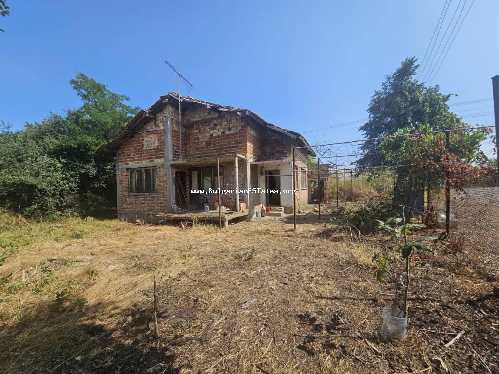 TOP OFFER!!! Affordable house with partial renovation for sale in the village of Krumovo, just 25 km from the town of Yambol and 128 km from the city of Burgas and the Black Sea coast! Bulgarian property for sale!