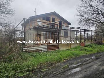 Two-storey house for sale in the village of Livada, Bulgaria – only 20 km from Burgas and the sea and 20 km from the town of Sredets!!! Property with a large rectangular plot and strong potential for further development!!!